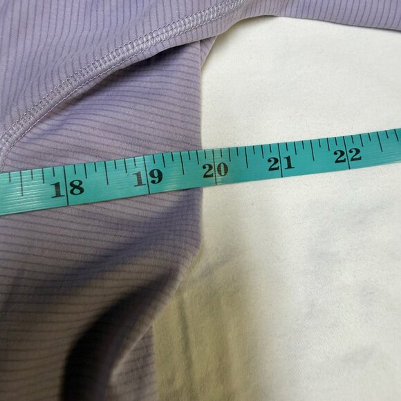 Patagonia Capilene Lightweight Crew Medium Lilac Purple Baselayer EUC - Picture 9 of 10